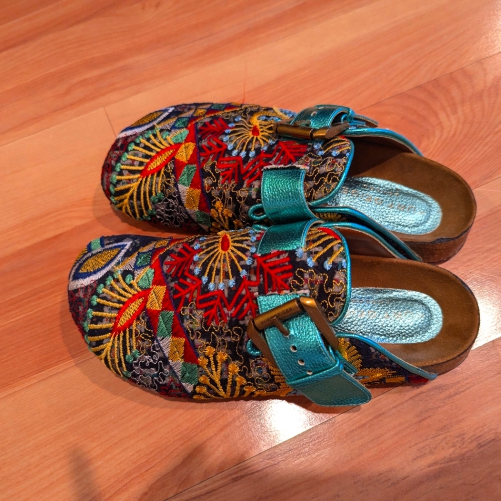 Colorful Kurt Geiger London Mules/Clogs size 39